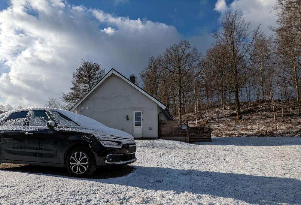 Beautiful And Cosy House Near The Lake オロフストロム エクステリア 写真