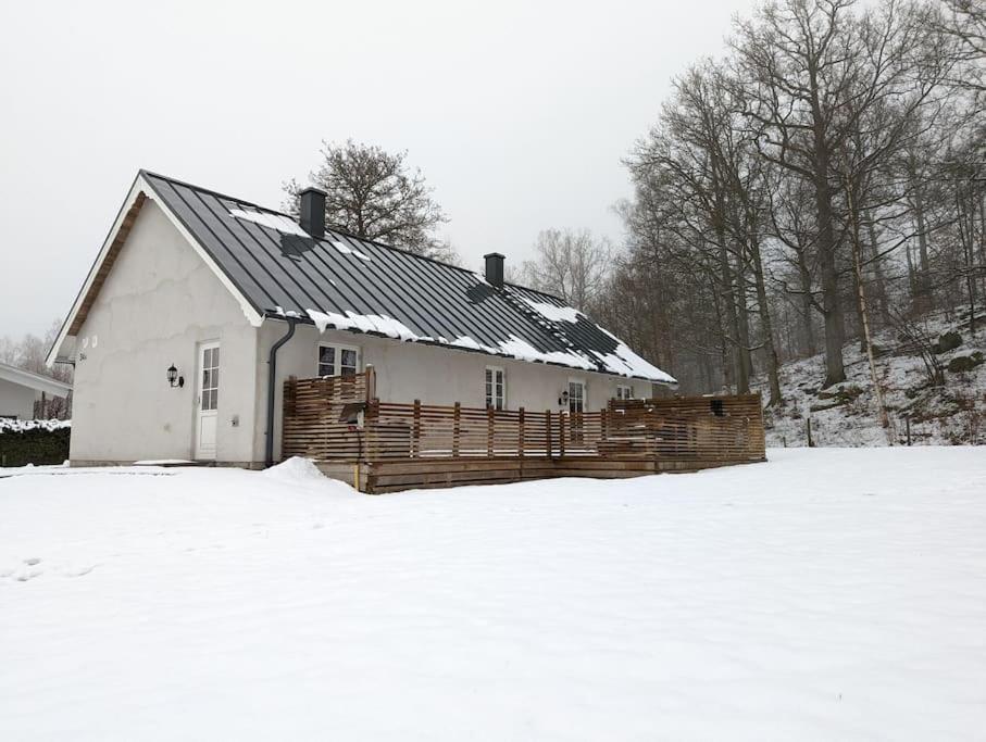 Beautiful And Cosy House Near The Lake オロフストロム エクステリア 写真